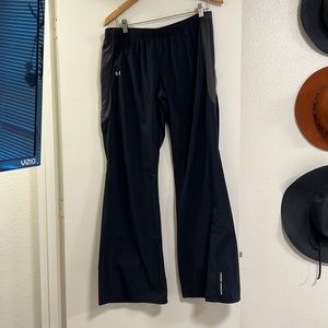Womens under Armour all season pants